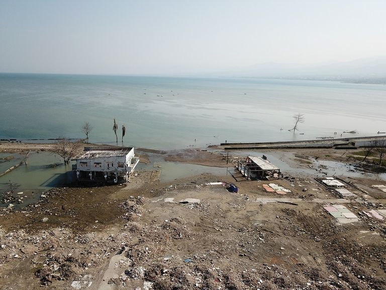 غالبية الشائعات انتشرت عبر تطبيق "واتساب"