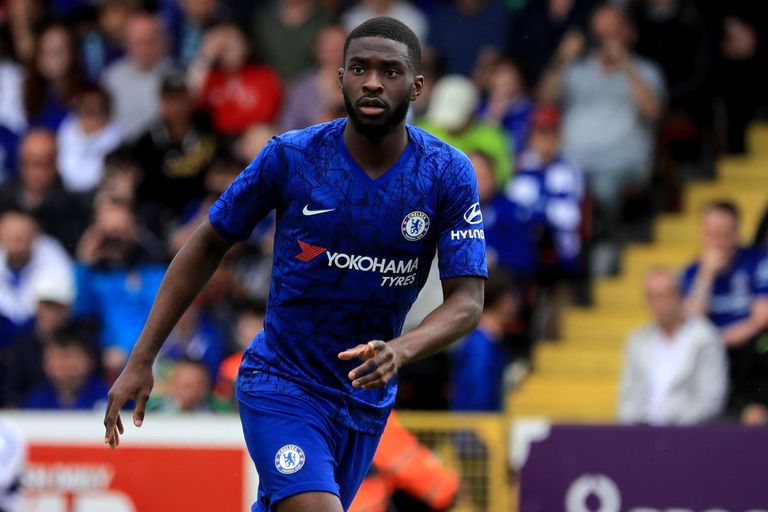 توموري توموري مدافع تشيلسي وكوستا