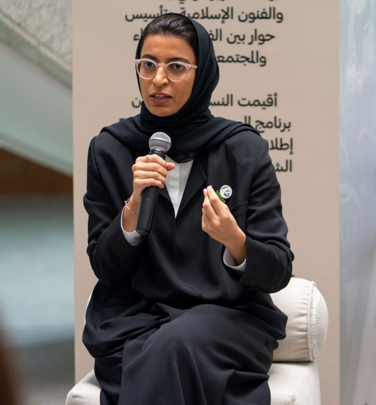 لقاء إعلامي في ديوان وزارة الثقافة وتنمية المعرفة الإماراتية بأبوظبي