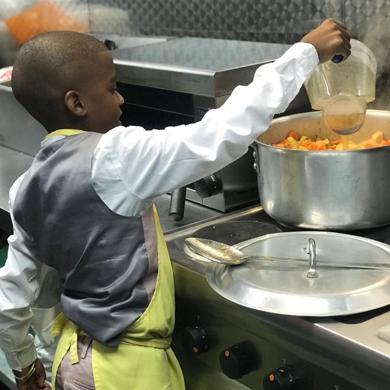 الشيف الصغير قرر أن يصبح نباتيا