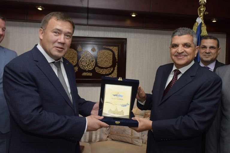 توقيع بروتوكول تعاون بين "قناة السويس" وشركة روسية لتطوير ترساناتها