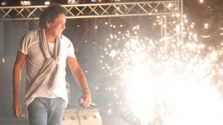 المطرب المصري محمد منير