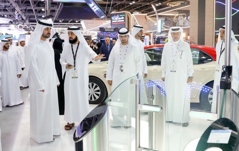 الشيخ مكتوم بن محمد بن راشد آل مكتوم نائب حاكم دبي