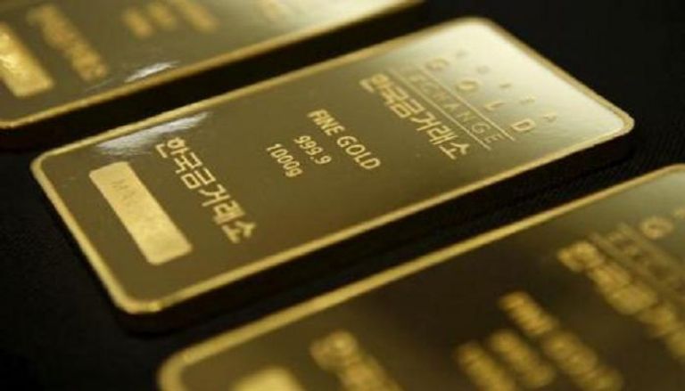 ضغوط الحرب التجارية تصعد بأسعار الذهب 