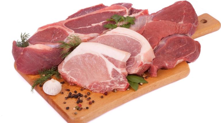 الدجاج واللحوم لتقوية الشعر