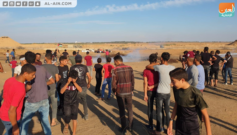 نقل أحد المصابين في جمعة شهدائنا الأطفال