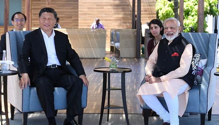 مباحثات رئيس الوزراء الهندي مع الرئيس الصيني