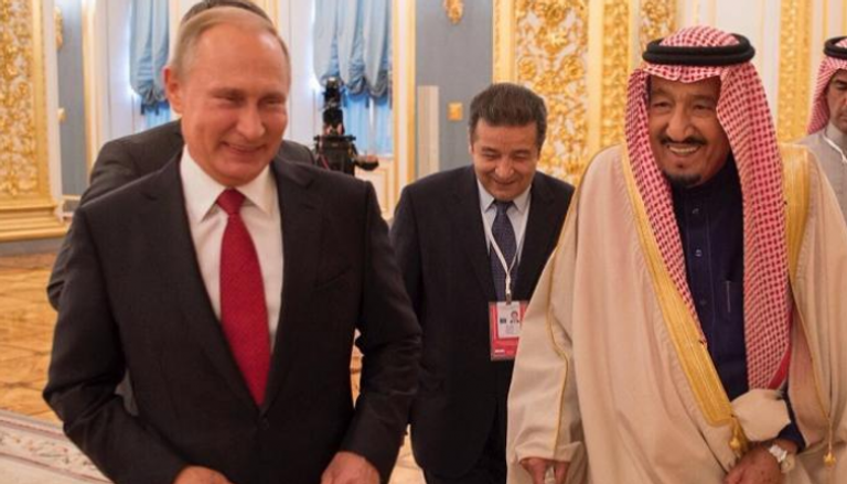 العاهل السعودي والرئيس الروسي في لقاء سابق - أرشيفية