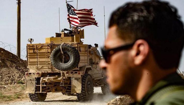 جندي وآلية أمريكية في شمالي سوريا