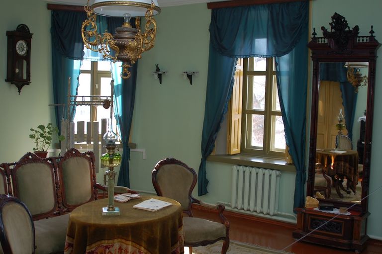 الأديب الروسي أنطون تيشخوف في الـ”داتشا البيضاء“