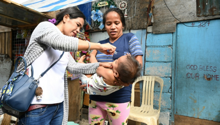 تطعيم الأطفال ضد شلل الأطفال بعد ظهوره في الفلبين مجددا خلال سبتمبر