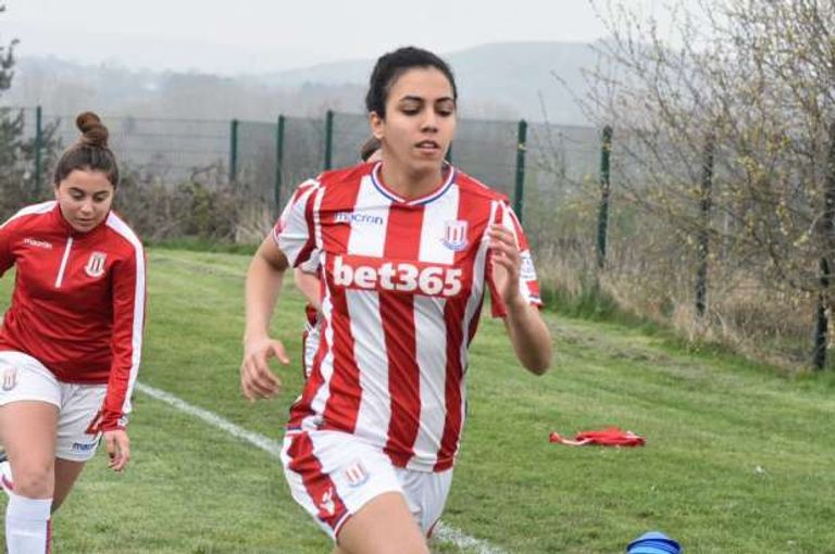 محمد صلاح بقميص الريدز