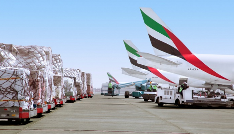 الإمارات وروسيا تعززان التعاون في مجال خدمات النقل الجوي