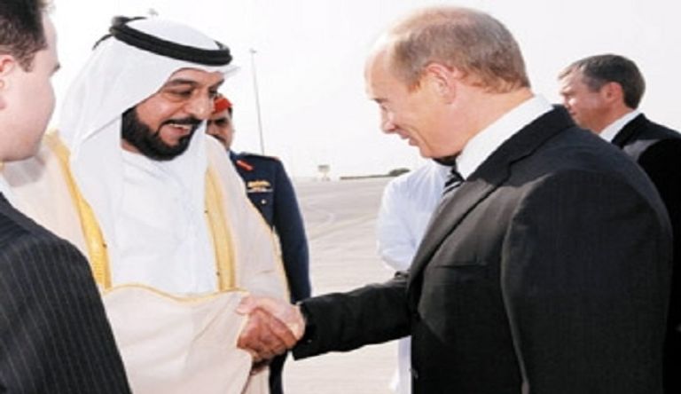 لقاء الشيخ خليفة بن زايد آل نهيان وفلاديمير بوتين في 2007