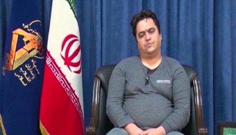 الصحفي الإيراني المعارض روح الله زم - أرشيفية