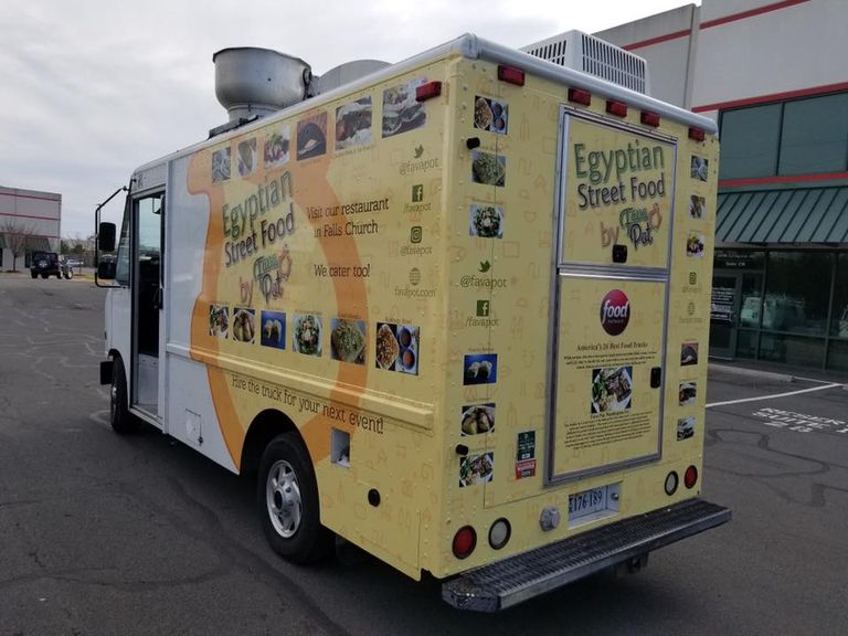 دينا دانيال صاحبة المطعم المصري في فيرجينيا