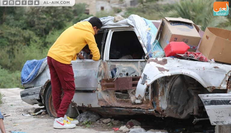 مركبات دمرها قصف مليشيا الحوثي تتحول إلى مشاريع لخدمة الأهالي