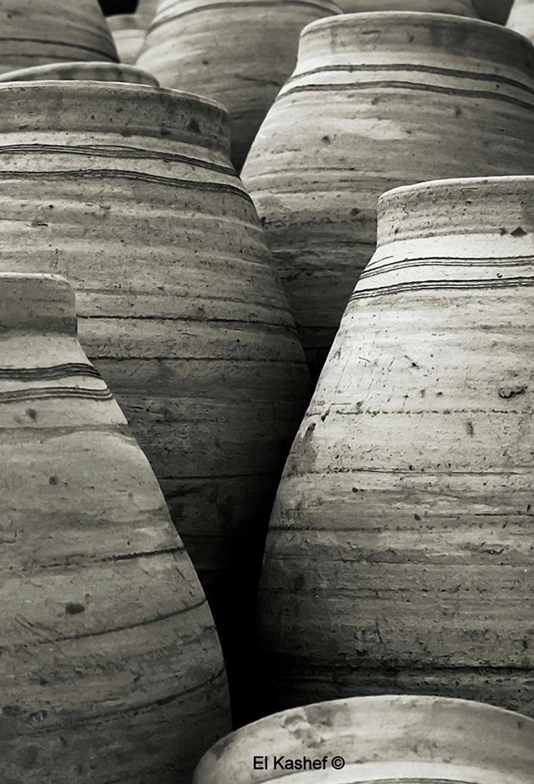 صناعة الفخار بقرية النزلة في محافظة الفيوم بمصر