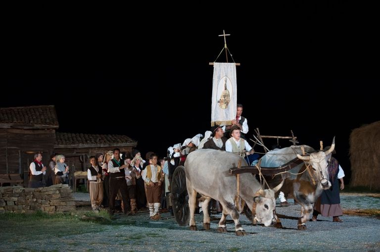 قرية برينديزي دي مونتانيا الإيطالية
