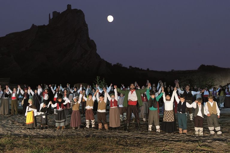 قرية برينديزي دي مونتانيا الإيطالية