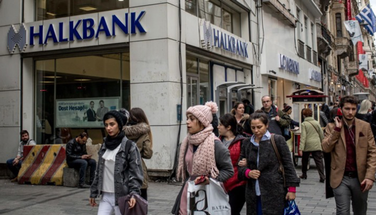 مساهمون أتراك يضعون بنوكا تحت المخاطر عبر "البيع على المكشوف"
