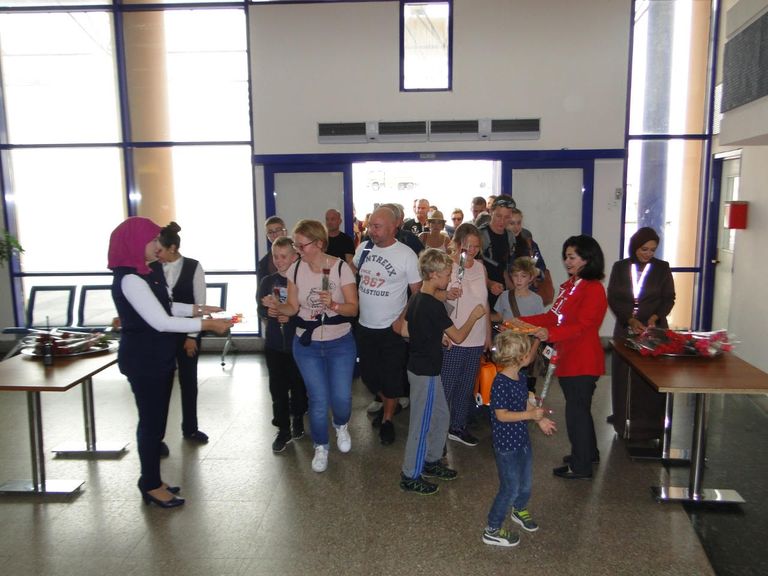 مطار مرسى علم المصري يستقبل أولى رحلات الخطوط السويسرية