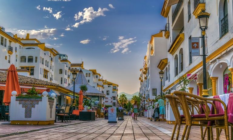 ماربيليا الإسبانية مدينة لم تفقد بريقها