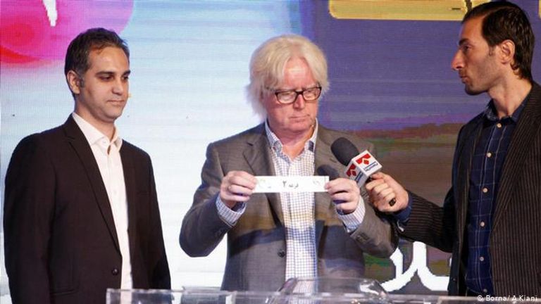 وينفريد شايفر أثناء عمله في إيران - أرشيفية المدرب الألماني وينفريد شايفر