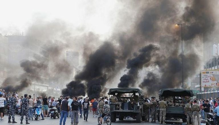 جانب من الاحتجاجات التي يشهدها لبنان