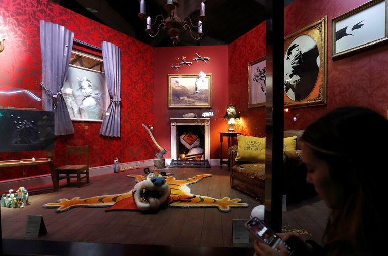 إحدى لوحات بانكسي