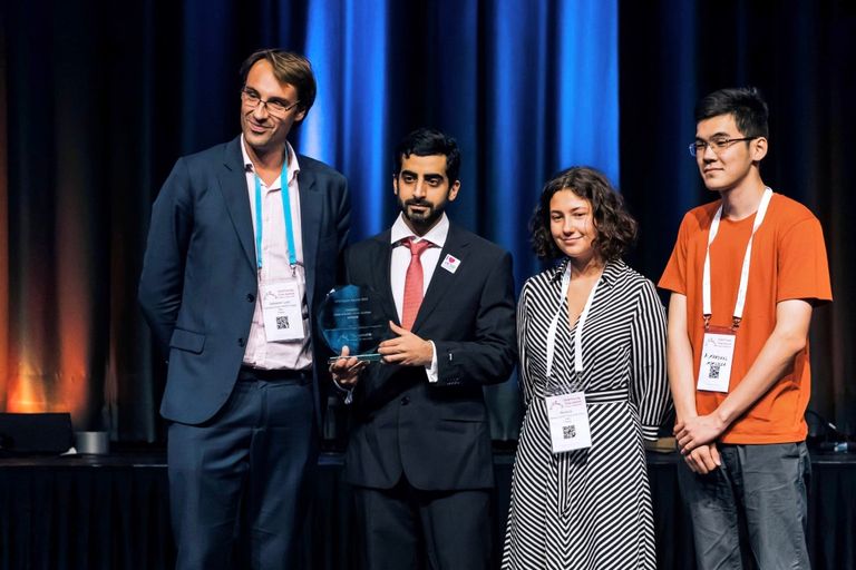 جانب من فعاليات تسلم الجائزة