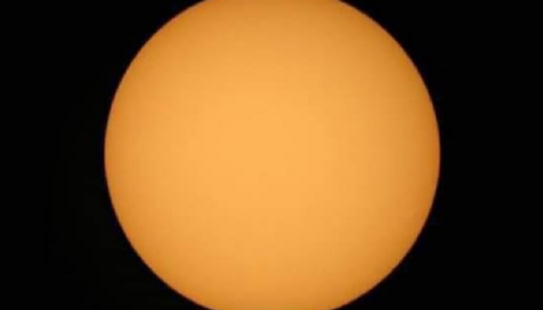 رقم قياسي جديد لخلو الشمس من البقع