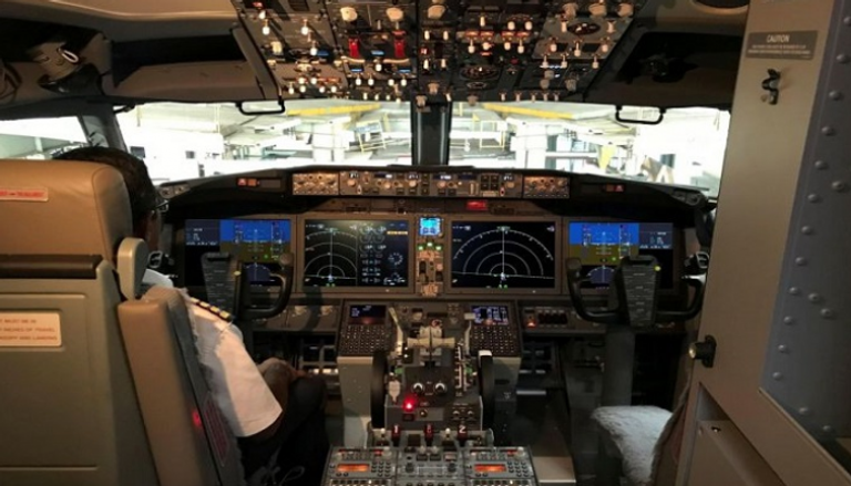 قمرة الطائرة بوينج 737 ماكس
