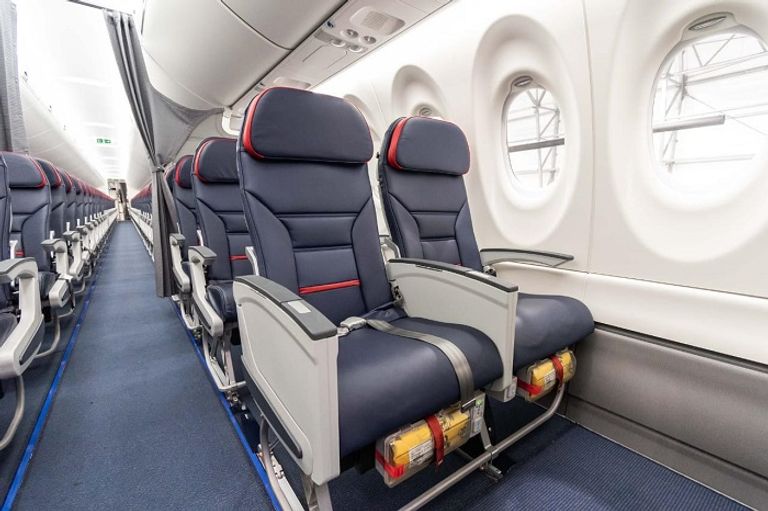 ثالث طائرات إيرباص 300-A220 تنضم لأسطول مصر للطيران