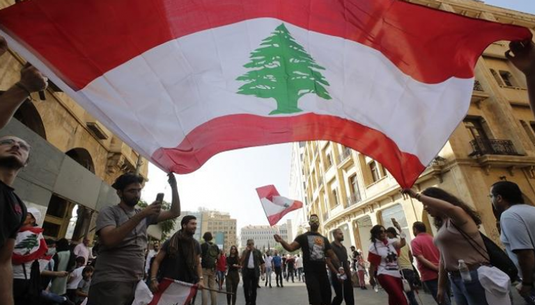 جانب من مظاهرات اللبنانيين في شوارع بيروت