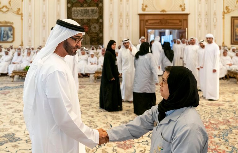 محمد بن زايد خلال استقبال أصحاب الهمم