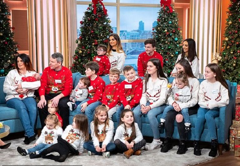 بعض أفراد أكبر عائلة في بريطانيا