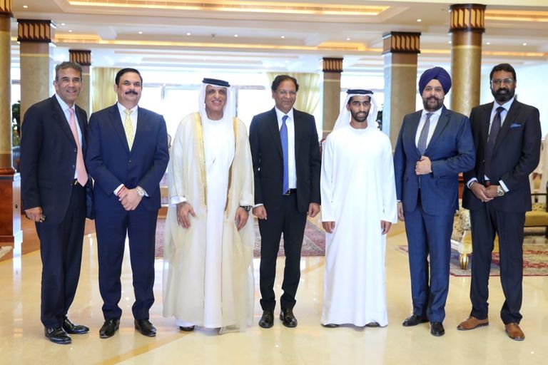 الشيخ سعود بن صقر القاسمي يستقبل رئيس شركة