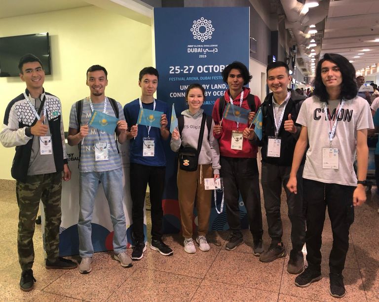 1500 متسابق ببطولة العالم للروبوتات والذكاء الاصطناعي