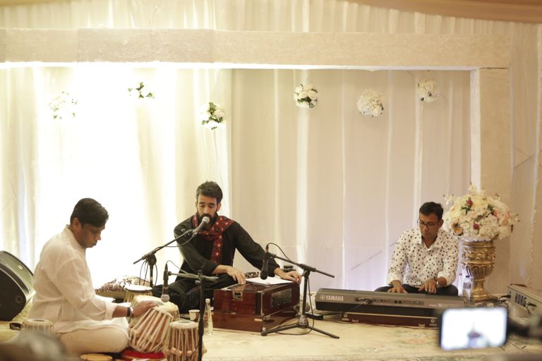 جانب من فعاليات الأمسية