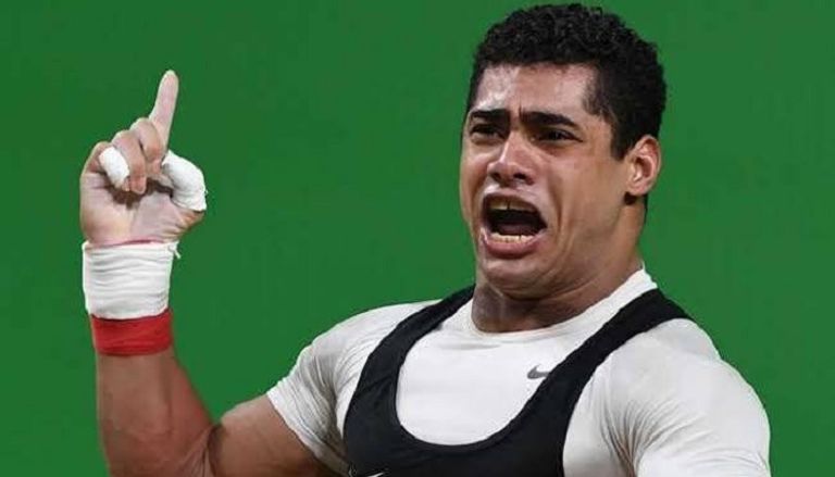 رافع الأثقال المصري يتمسك بأمل الأولمبياد