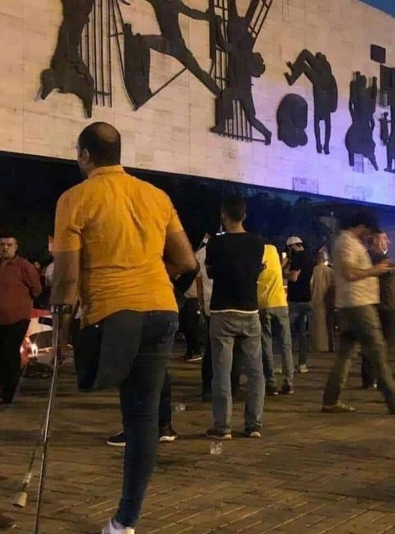 المتظاهرون في ساحة التحرير 