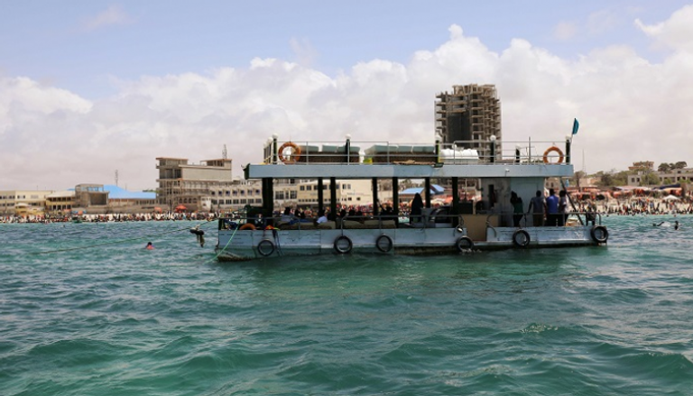 الصومال تعلن طرح تراخيص لمناطق نفطية بحرية هذا العام