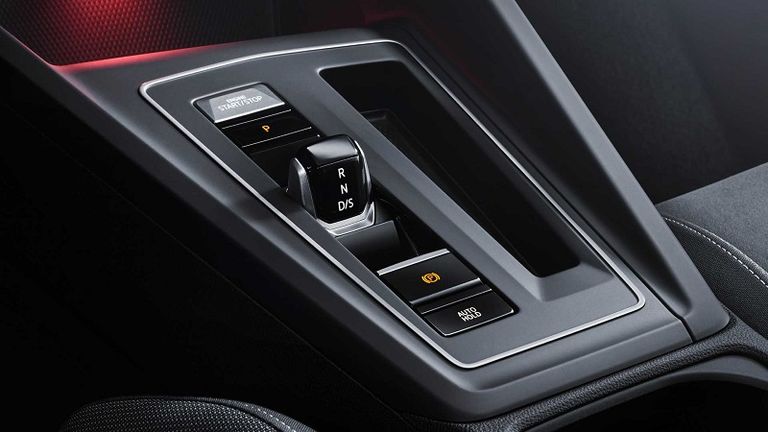 سيارة فولكس فاجن جولف