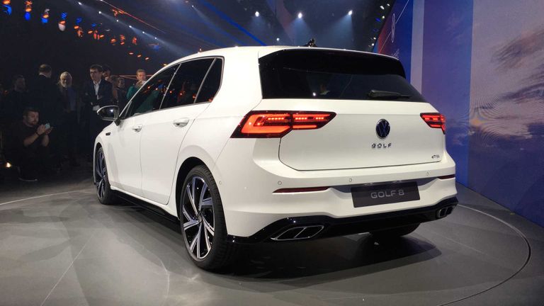 سيارة فولكس فاجن جولف