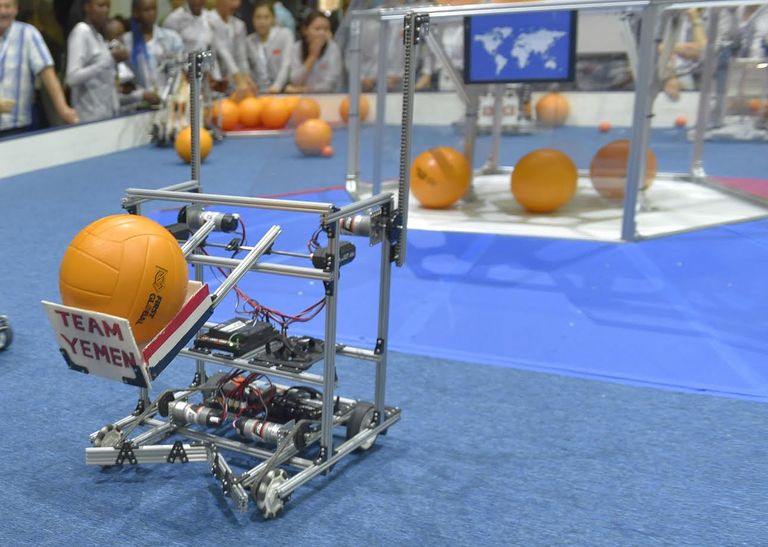 الفريق اليمني المشارك بتحدي فيرست جلوبال