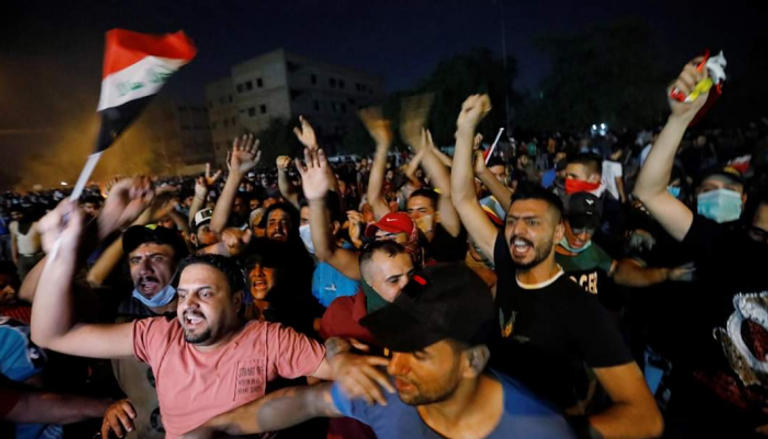 مظاهرات وسط ساحة التحرير ببغداد تطالب بخروج إيران