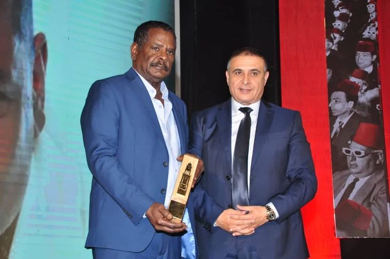 المخرج عباس فاضل والمنتجة نور بلوق وجائزة أفضل فيلم