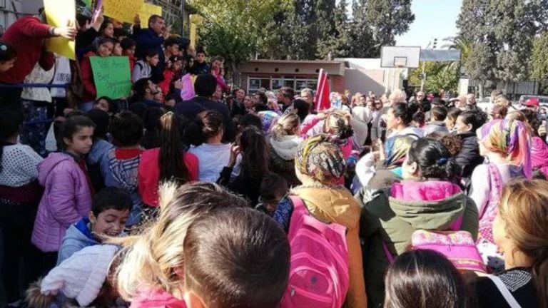 جانب من مظاهرة حركة أمهات السبت 