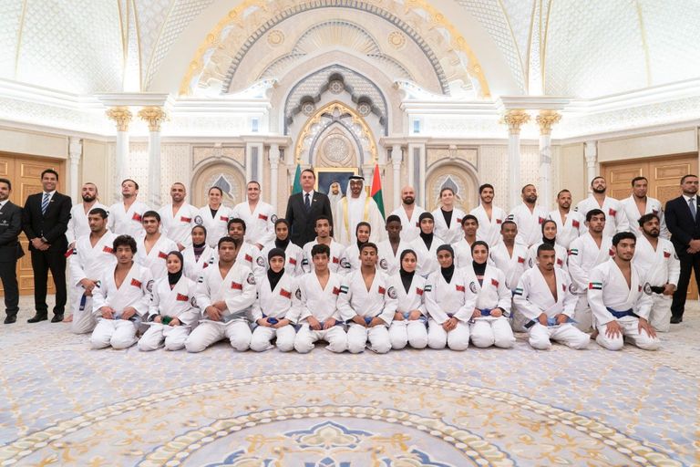 الشيخ محمد بن زايد آل نهيان خلال استقبال الرئيس البرازيلي